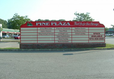 Pine Plaza